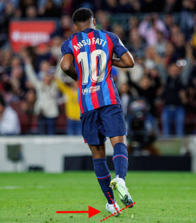 ansu fati foot position on pitch