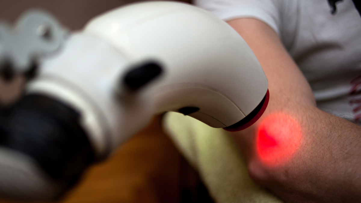 infrared therapy on elbow injury